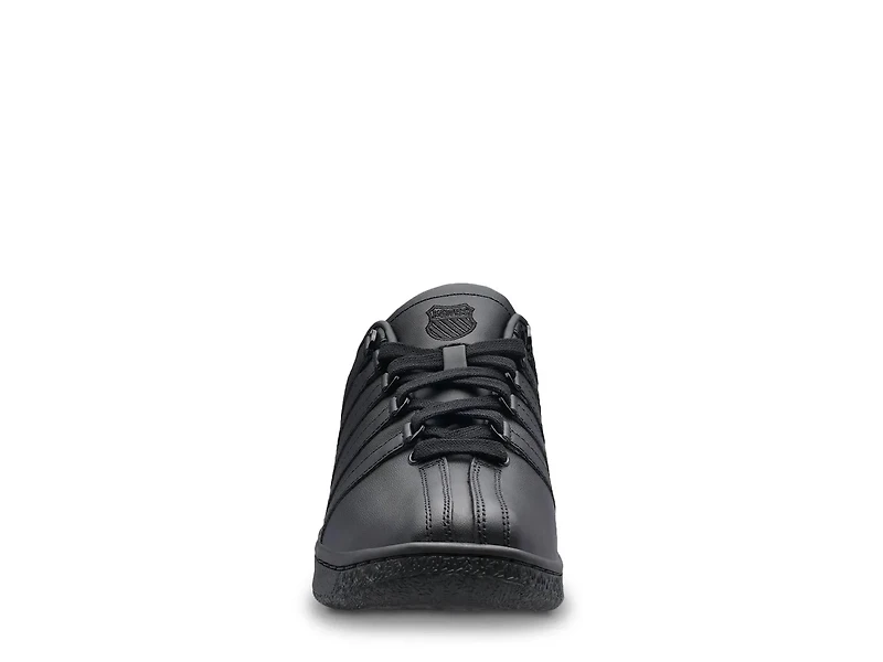 Classic VN Sneaker