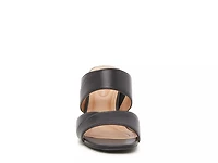 Avah Sandal
