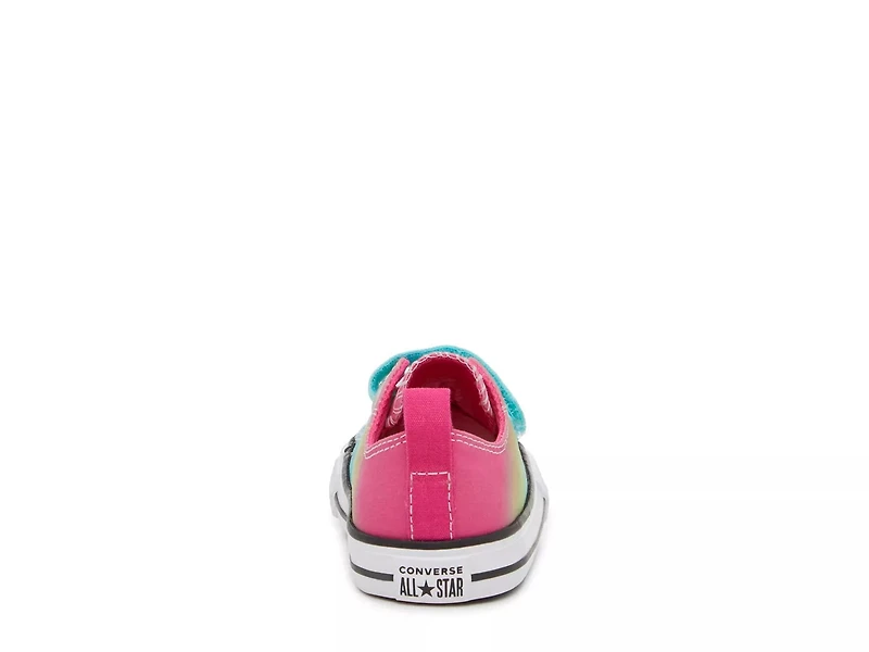 Chuck Taylor All-Star Hyper Bright Easy-On Sneaker - Kids'