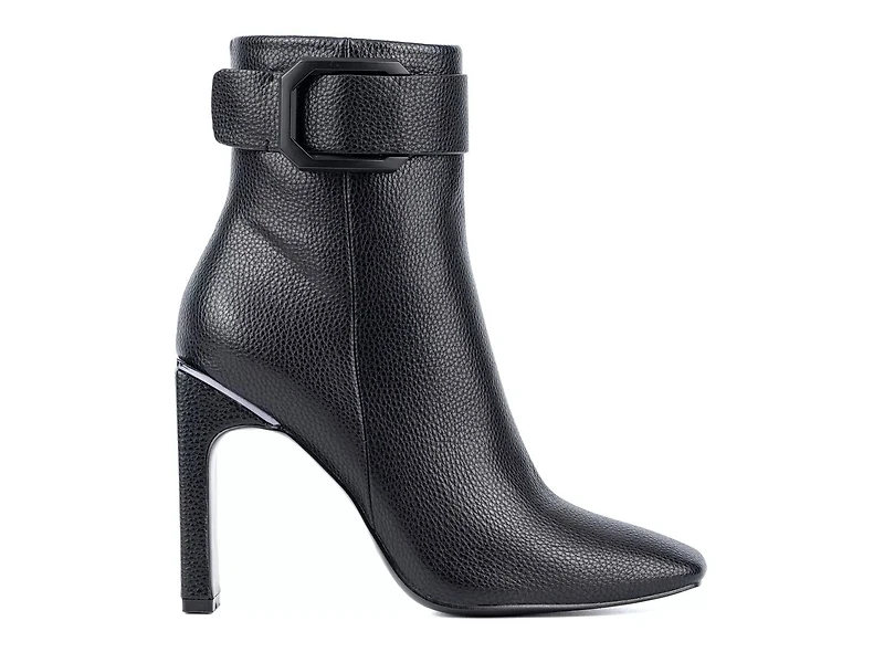Daphne Bootie