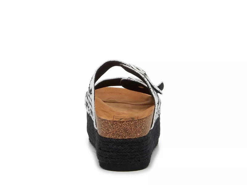 Pretends Platform Sandal