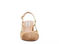 Becka Pump