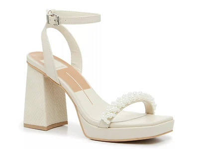 Alesia Sandal