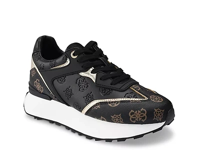 Luchia Sneaker