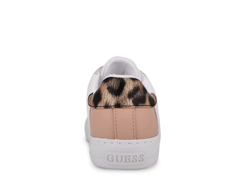 Loven Sneaker