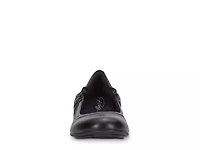 Tess Flat