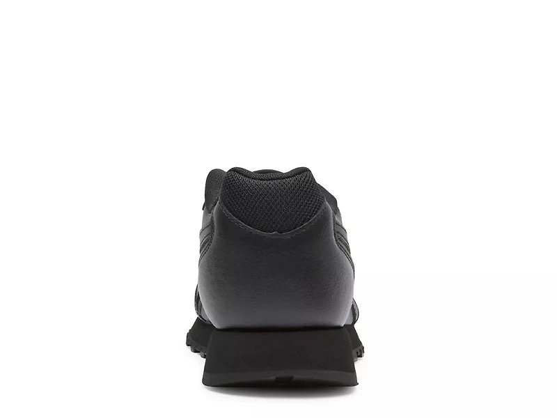 Glide Sneaker
