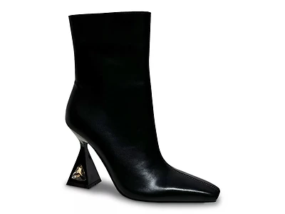 Molly Bootie