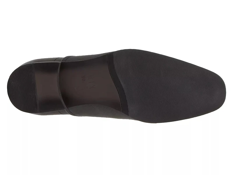 Neze Oxford