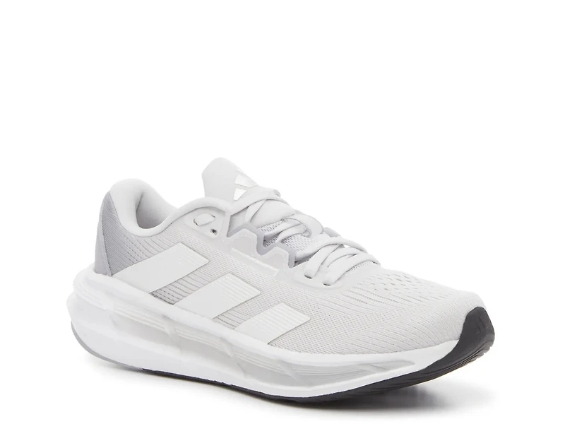 Questar 3 Running Shoe