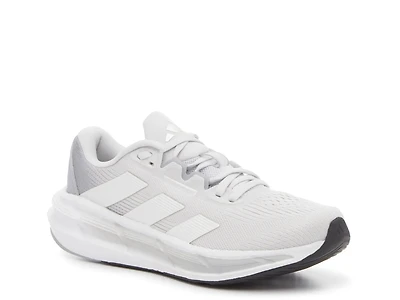 Questar 3 Running Shoe