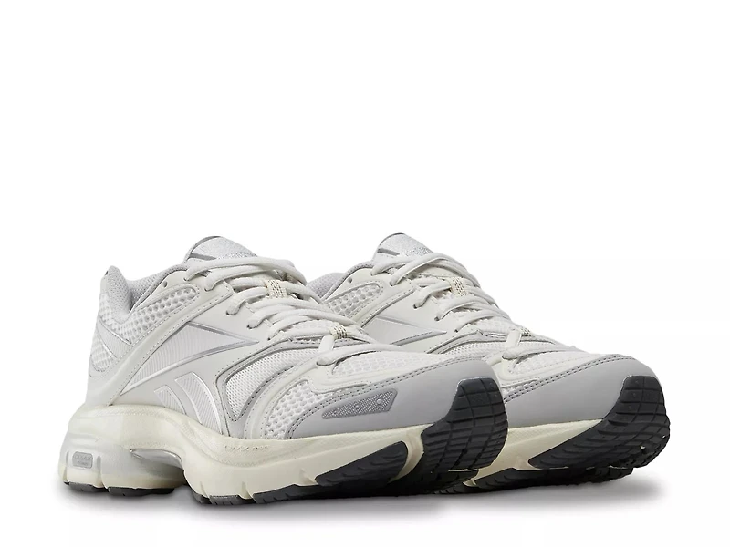 Premier Road Plus VI Sneaker