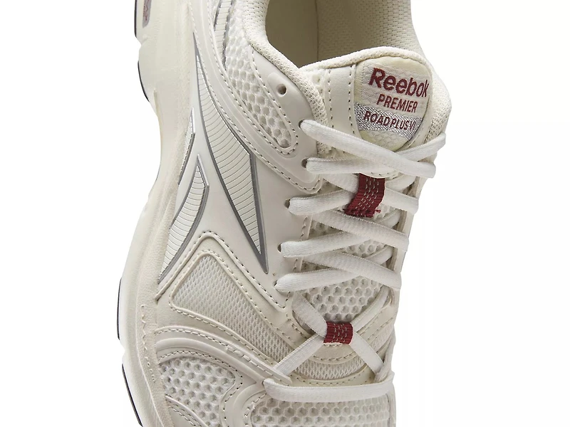 Premier Road Plus VI Sneaker