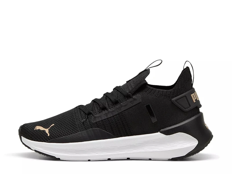 Softride Symmetry Fuzion Sneaker