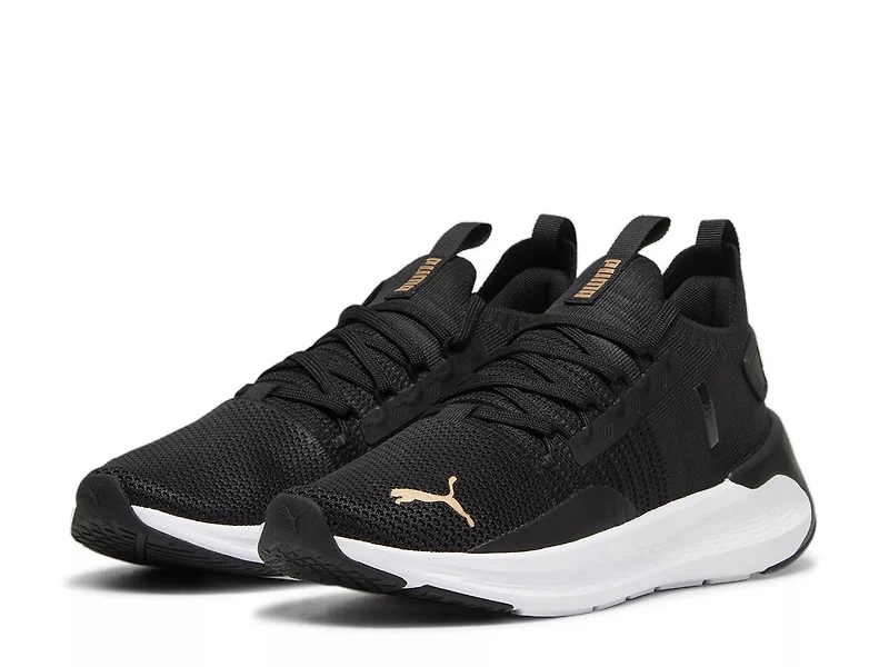 Softride Symmetry Fuzion Sneaker