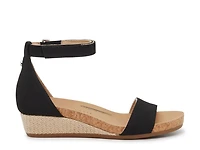 Neriah Sandal