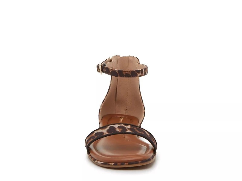 Nymie Sandal