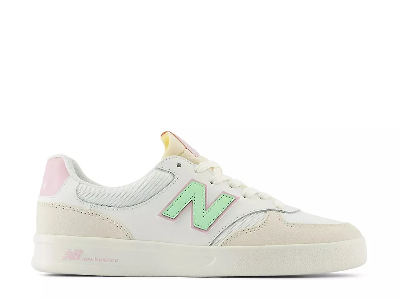CT300 v3 Court Sneaker