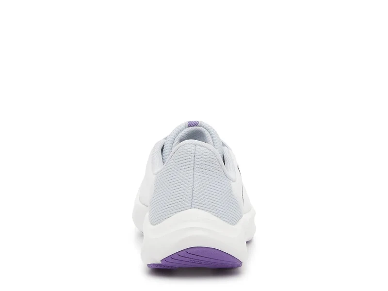 Pursuit 3 Running Shoe