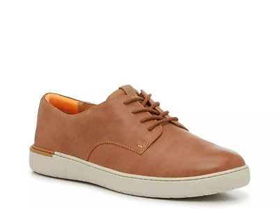 Dash Sneaker