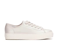 Triple Kick Sneaker