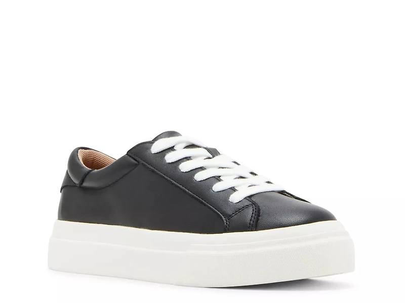 Venna Platform Sneaker
