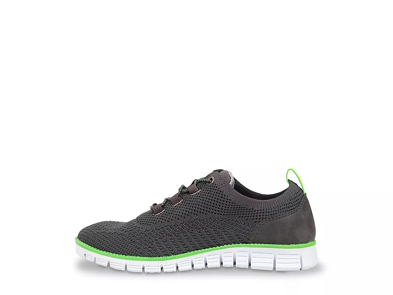 Status Sneaker