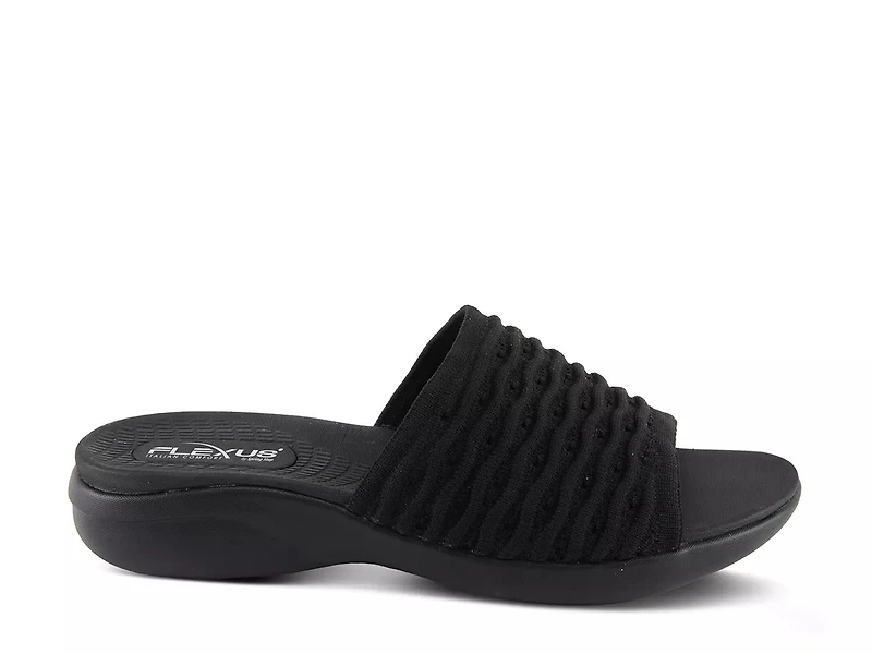Deondre Wedge Sandal