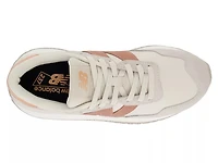 237 Sneaker