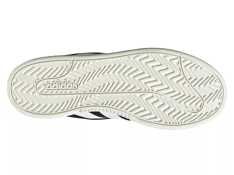 Grand Court 00s Sneaker