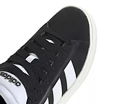 Grand Court 00s Sneaker