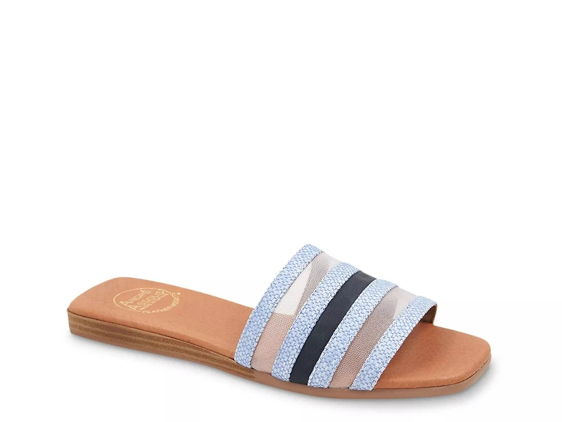 Kaila Sandal