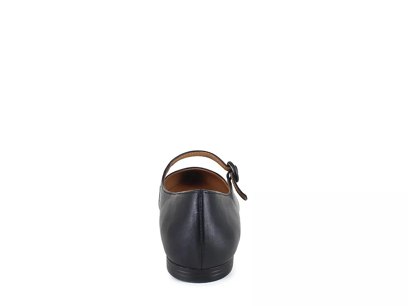 Mariana Mary Jane Flat