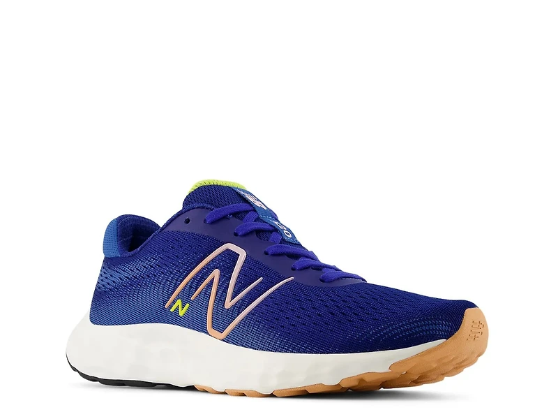520 v8 Running Shoe - Women's