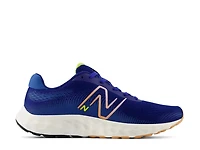 520 v8 Running Shoe - Women's