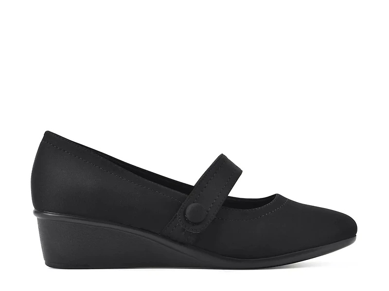 Brightly Wedge Pump