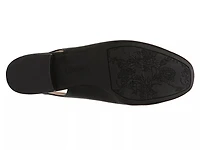 Claire Flat