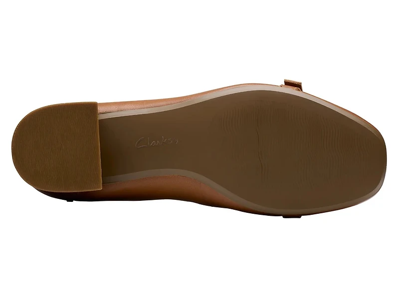 Marilyn Nora Pump