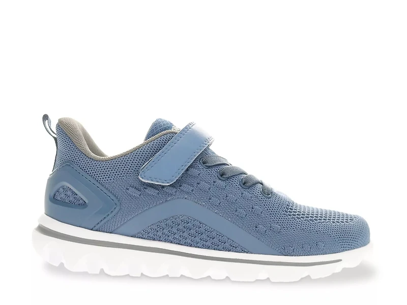 TravelActiv Axial FX Walking Shoe