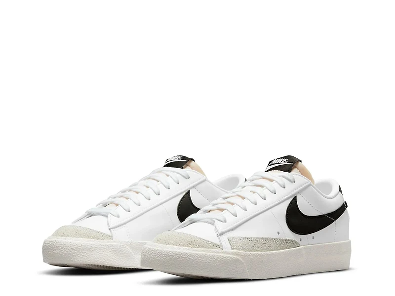 Blazer '77 Sneaker - Women's