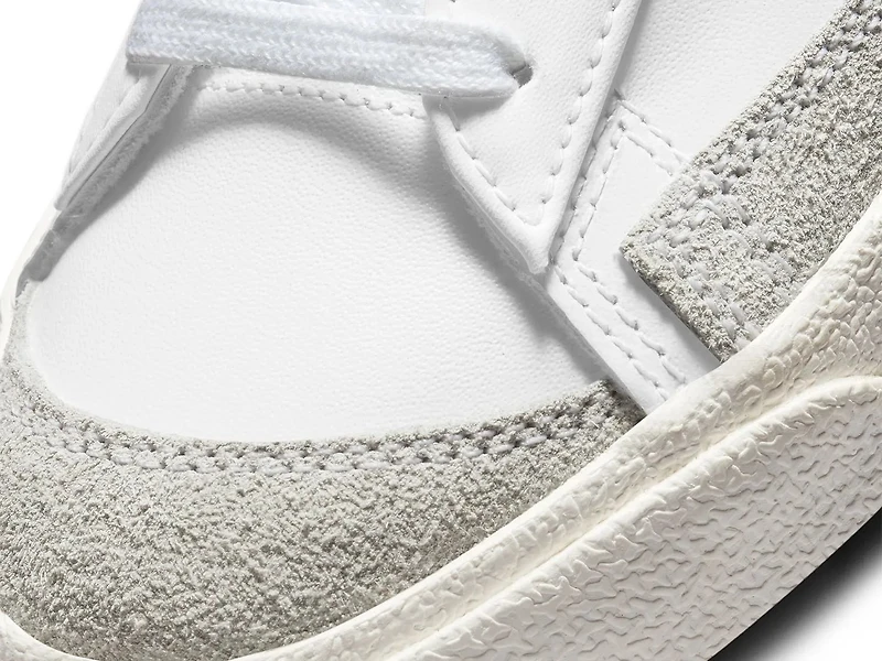 Blazer '77 Sneaker - Women's