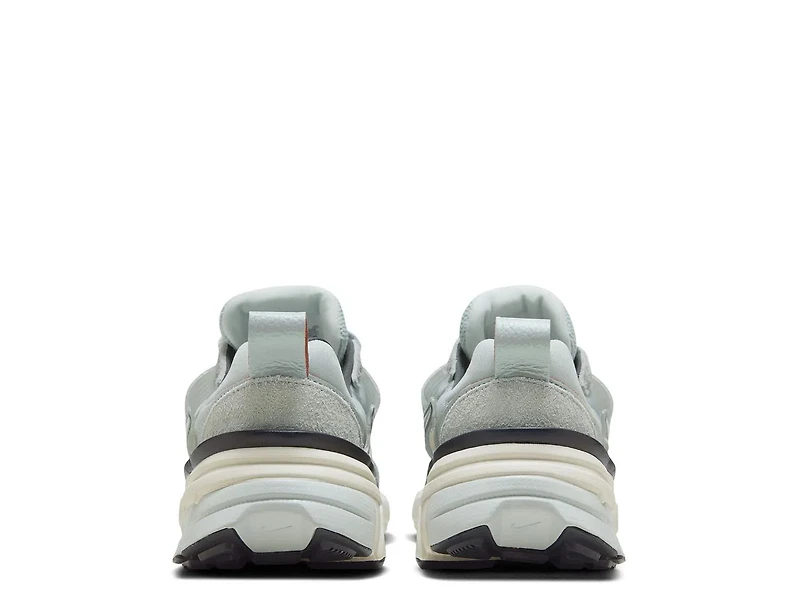 V2K Run 2 Sneaker