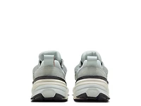 V2K Run 2 Sneaker