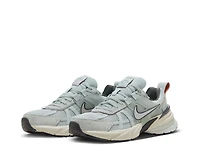 V2K Run 2 Sneaker