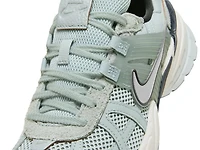 V2K Run 2 Sneaker