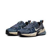 V2K Run 2 Sneaker