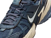 V2K Run 2 Sneaker