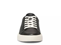 Grand Crosscourt Traveler Sneaker