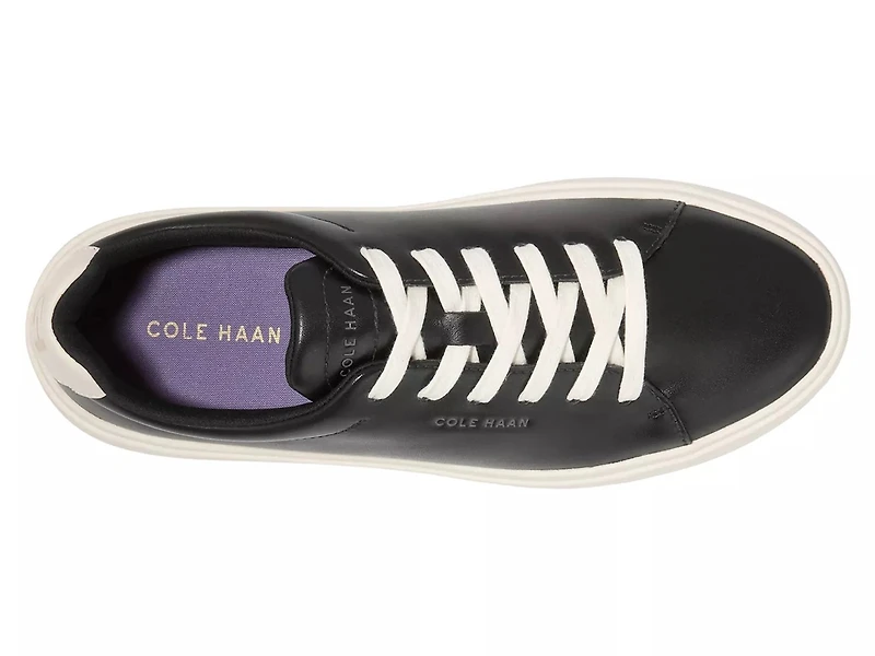 Grand Crosscourt Traveler Sneaker