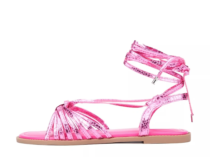 Daria Sandal